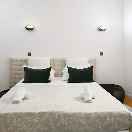 Appartamento Le Marais Pl De La Bastille 3bd 3bth For 10 Guests *