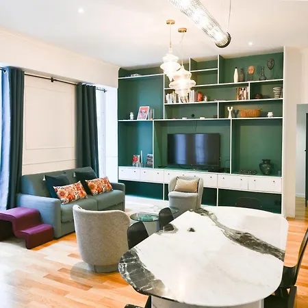 Le Marais Pl De La Bastille 3bd 3bth For 10 Guests Apartment *